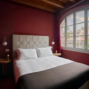  Apartment Rego - Boutique & Serenity With Some Off-site In The Heart Of Center Italy
